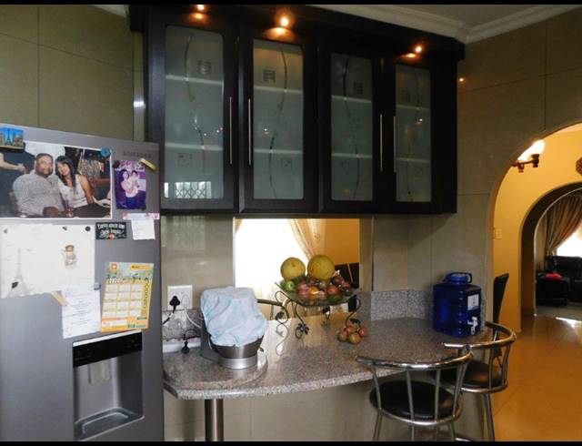 3 BEDROOM HOUSE FOR SALE IN UMHLATUZANA